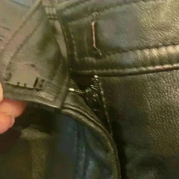 100% leather pants, like new! No flaws. - Picture 5 of 7